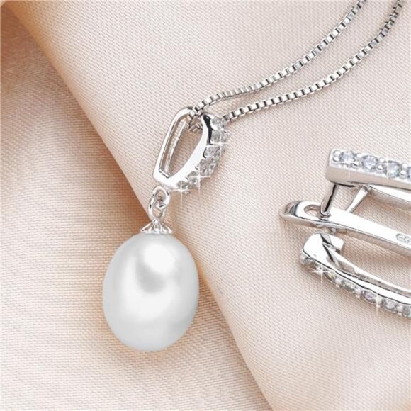Minimalist Fresh Water Pearl Jewelry Set For with Cubic Zirconia Pendant Set - Picture 5 of 7